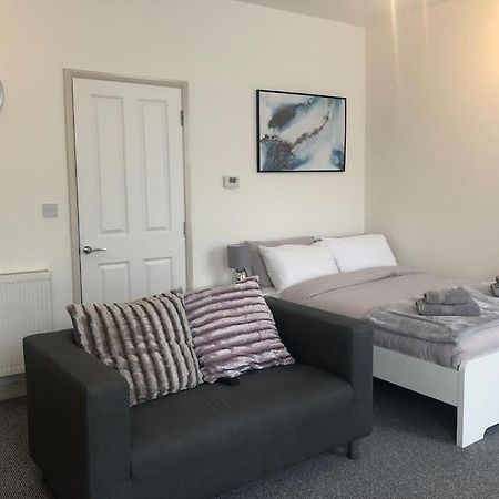 פנזאנס Newly Renovated Modern Studio Apartment מראה חיצוני תמונה